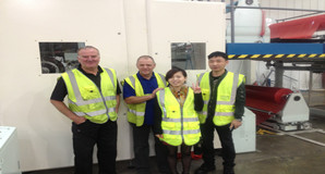 國(guó)外友人合作見證